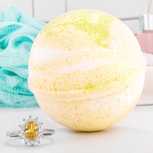 Piña Colada Jewelry Bath Bomb - Jewelry Xoxo